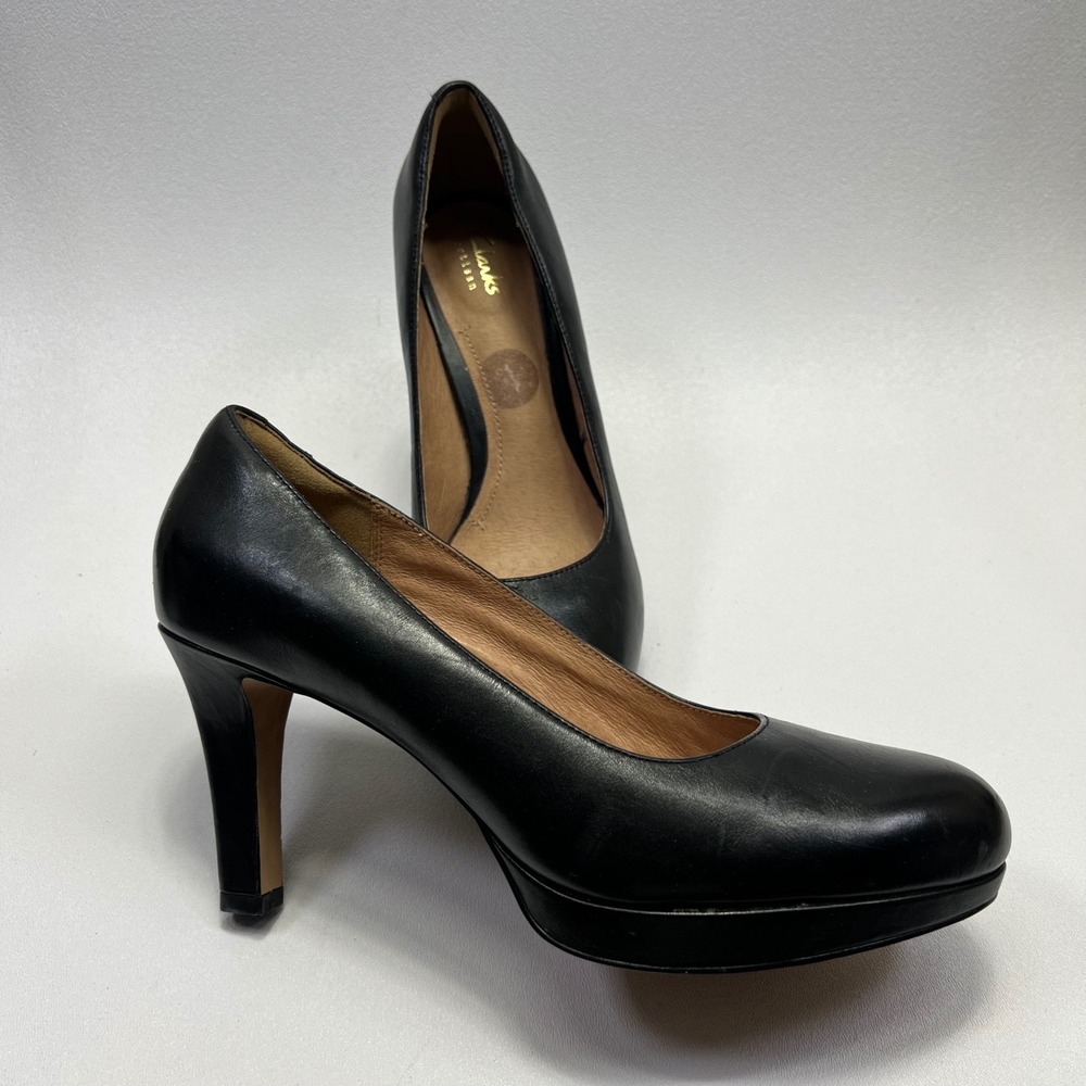 Clarks Artisan Platform Pumps Womens 10 Black Leather Round Toe Stiletto Heels